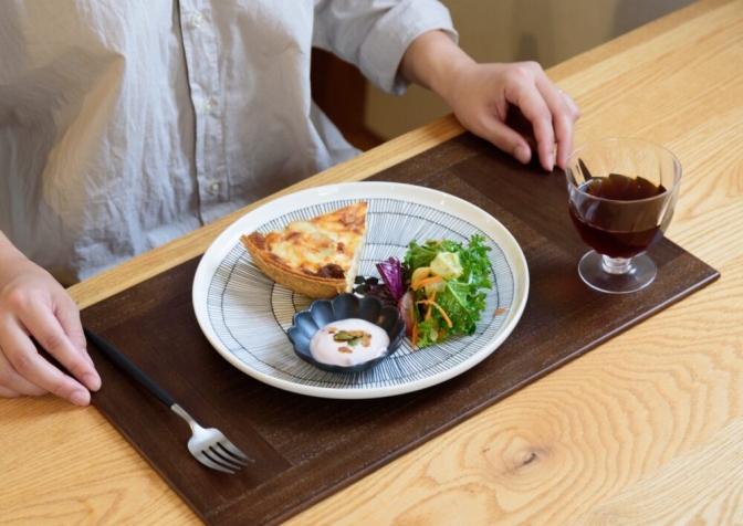 KIRI Place Mat ブラウン