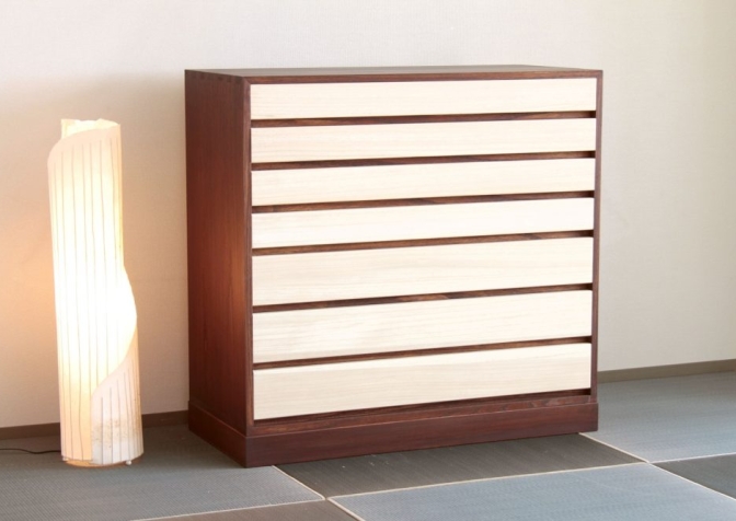 桐たんす(秋草)